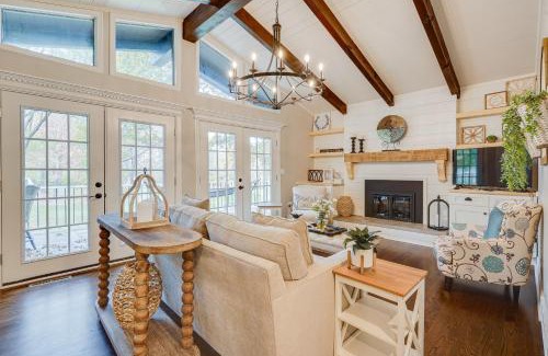 Powell Maison | Powell Home with Fire Pit - 5 Mi to Columbus Zoo!