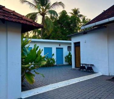 Chavakkad Maison | PPR Courtyard Guruvayur by LexStays