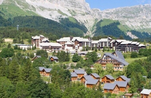 Gresse-en-Vercors Copropriété | Expérience Unique + Pistes Super | Chalet Duplex Authentique