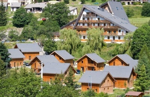 Gresse-en-Vercors Copropriété | Expérience Unique + Pistes Super | Appartement Rustique