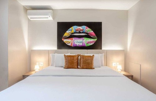 Gay Village Maison | Prada king– Heart of MTL Stay