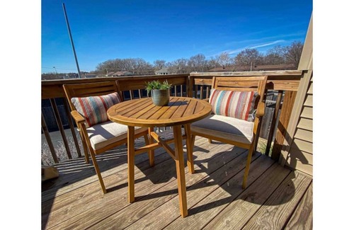 Topeka Copropriété | Prairie Condo - Comfortable and Convenient