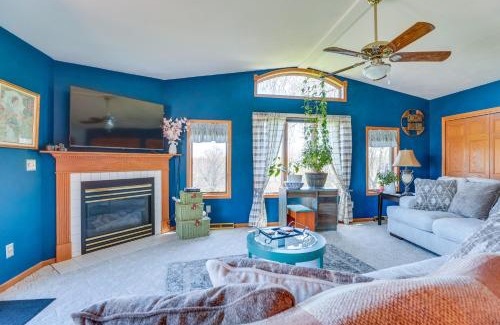 Prairie Du Chien Maison | Prairie du Chien Home with Yard 3 Mi to River!