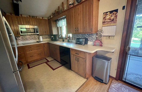 Ellsworth Maison | Prairie View Lodge