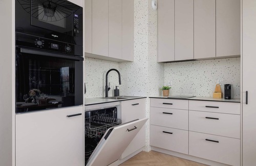 Warszawskie Appartement | Prandoty 10C Cozy Apartment with Balcony & Parking in Krakow by Noclegi Renters