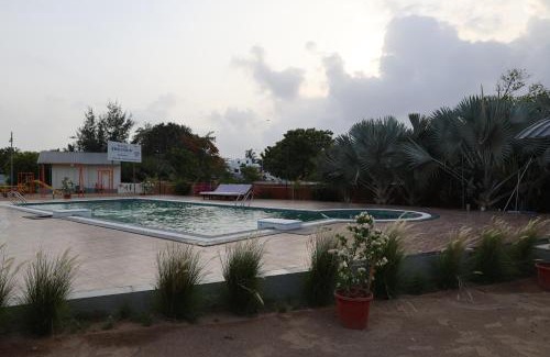 Una Hôtel | Praveg Ghoghla Beach Diu
