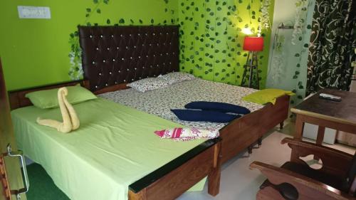 Bhubaneshwar Maison | Pravuprasad guesthouse budget room near railway station