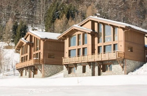 Praz-sur-Arly Chalet De Ski | Praz-sur-Arly | Sleeps 6 | Vues imprenables
