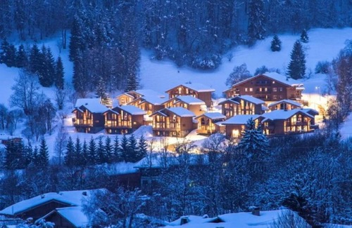 Praz-sur-Arly Chalet De Ski | Praz-sur-Arly | Sleeps 6 | Vues imprenables