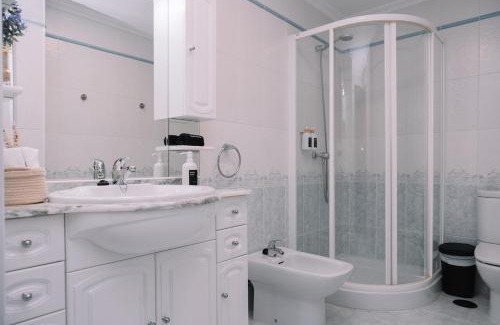 Cangas Appartement | Precioso amanecer frente al mar by CABANA Rentals