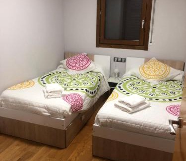 Sort Appartement | Precioso apartamento con piscina, ideal familias!