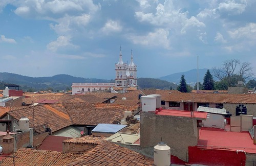 Mazamitla Appartement | Precioso Cuarto Familiar con Balcón en el Centro