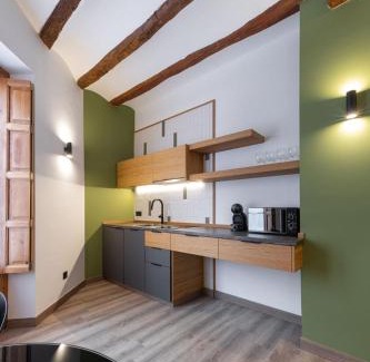 Alcoy Appartement | Precioso loft con bañera de isla