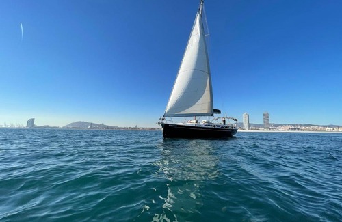 Badalona Location De Bateaux | Precioso velero en Badalona de 3 camarotes