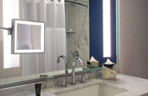 Downtown Portland Hôtel | Premier Double Queen Suite with Modern Comforts in Downtown Portland, 2 Units