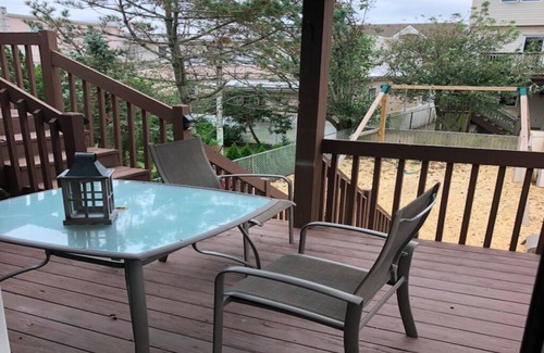 Ortley Beach Maison | PREMIER HOST-2BR SEASIDE PARK SUITE#57, One Short Block to Beach, Kit, Liv Room