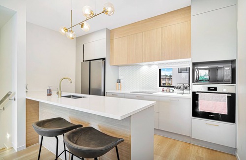 Auckland Central Business District Maison | Premier Parkview 3-Bedroom House with Garage Unit 33