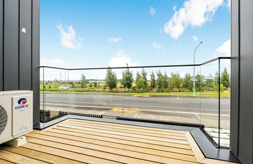 Auckland Central Business District Maison | Premier Parkview 3-Bedroom House with Garage Unit 33