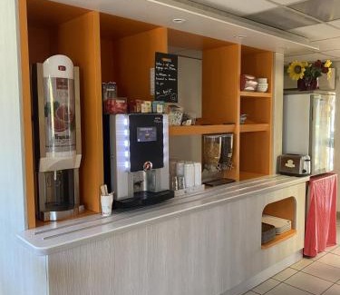 La Couronne Hôtel | Premiere Classe Angoulême La Couronne