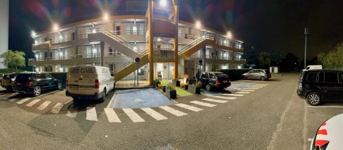 Elancourt Hôtel | Premiere Classe St Quentin en Yvelines Elancourt