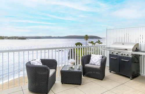 Batemans Bay Appartement | Premium 2-Bed Bayside Unit with Ocean Views