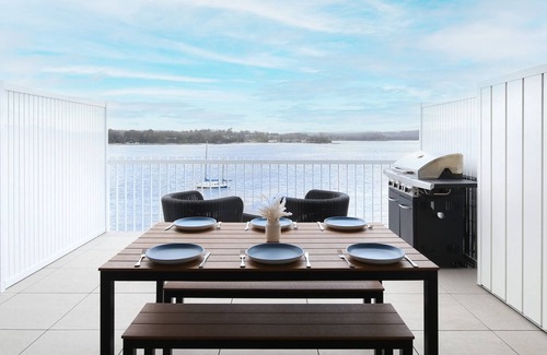 Batemans Bay Appartement | Premium 2-Bed Bayside Unit with Ocean Views