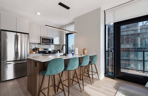 West Loop Appartement | SafeNeighborhood w/Views&Easy City Access|TheWilco