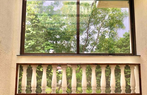 Talegaon Dabhade Maison | Premium 3BHK villa, Splash-pool nr Pune / Lonavla