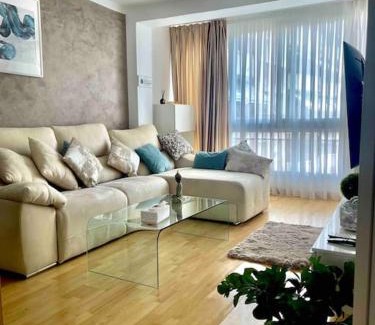 Reus Appartement | Premium Aparthotel-PortAventura, FerrariLand,tren