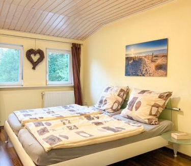 Grossenkneten Appartement | Premium Apartment mit Ofen, Badewanne & Dusche, Parkplatz, ganze Wohnung