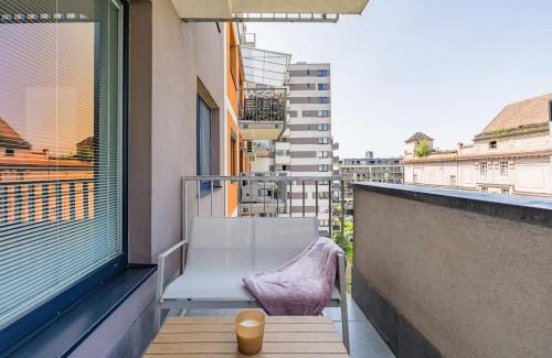 Nivy Appartement | Premium Apartment with Balcony and Parking