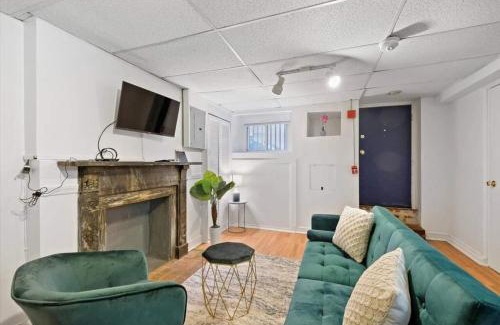 Gayborhood Appartement | Premium Apt In Prime Locale