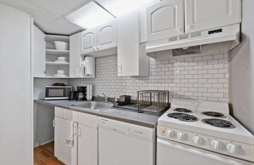 Gayborhood Appartement | Premium Apt In Prime Locale