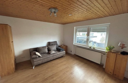 Schaafheim Appartement | Premium Furnished 120 m² Villa Apt - Quiet, Well-Connected Location