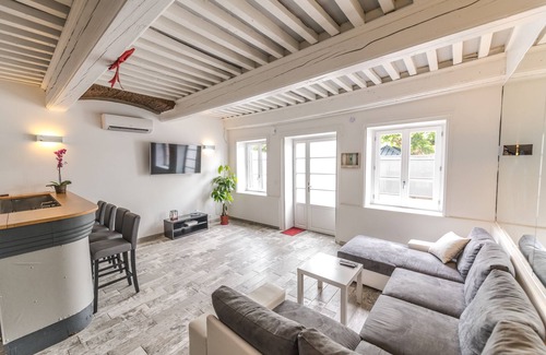 Couzon-au-Mont-d'Or Maison | maison Familiale proche de lyon