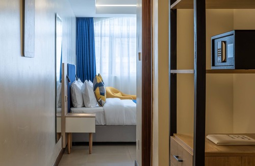 Mombasa Hôtel | Premium Inn