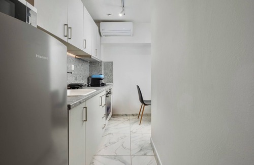 Thessaloniki City Centre Villa | Premium Jacuzzi Suite at the City Center