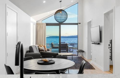 Hilltop Maison | Premium Lakefront Unit Spa Pool