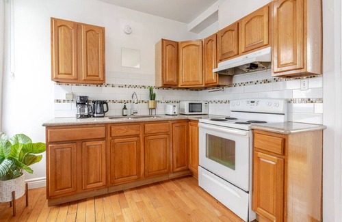 Shaughnessy Village Appartement | Premium location | Amazing 3BR downtown MTL ZJ3