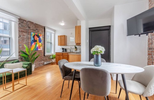 Shaughnessy Village Appartement | Premium location | Amazing 3BR downtown MTL ZJ3