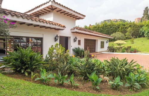 El Poblado Maison | Premium Mansion in El Poblado w/Private Nightclub & Maid/Chef, Pool, Sauna