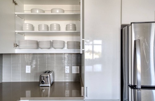 Mountain View Appartement | Premium Mountain View 2BR w/ Gym & Lounge, nr Highways, by Blueground