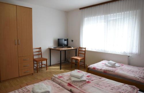Zupanja Hôtel | Prenoćište Džinić