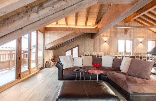 Champagny-en-Vanoise Chalet De Ski | Prestigious chalet with pool and sauna