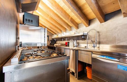 Champagny-en-Vanoise Chalet De Ski | Prestigious chalet with pool and sauna