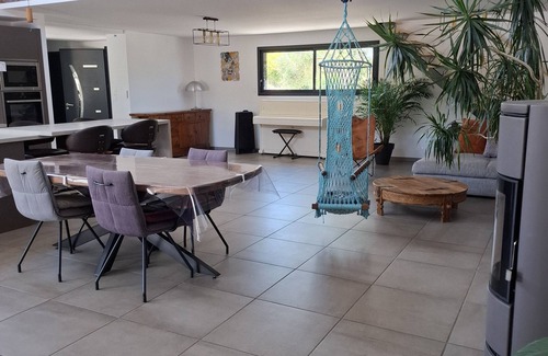 Saint-Hippolyte Maison | Villa de prestige contemporaine, avec grande piscine et belle terrasse ombragée