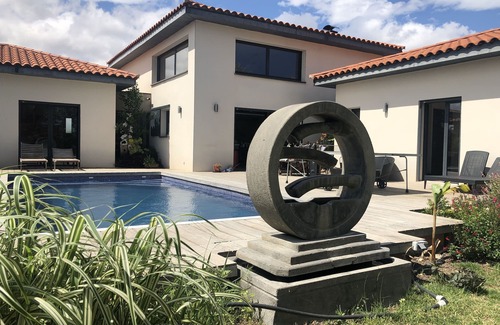 Saint-Hippolyte Maison | Villa de prestige contemporaine, avec grande piscine et belle terrasse ombragée