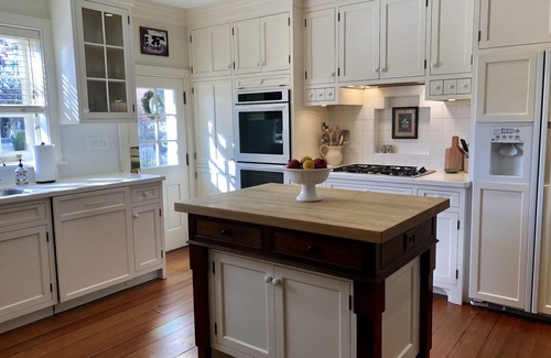 Historic District Maison | Prestigious Historic Annapolis home, parking for 5 cars, walk to everything!