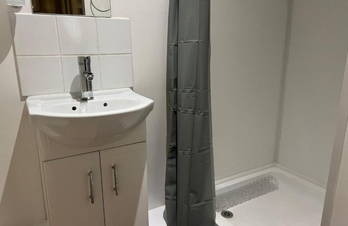 Yeovil Maison | PRESTON ROOM LET 8