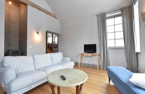 Kroepelin Appartement | Pretty Apartment in Detershagen with Private Terrace